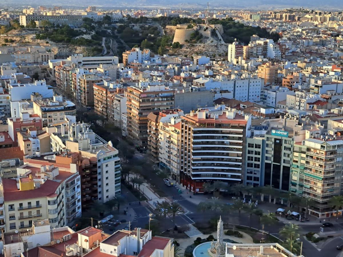 Alicante Skylights Apartments ภายนอก รูปภาพ