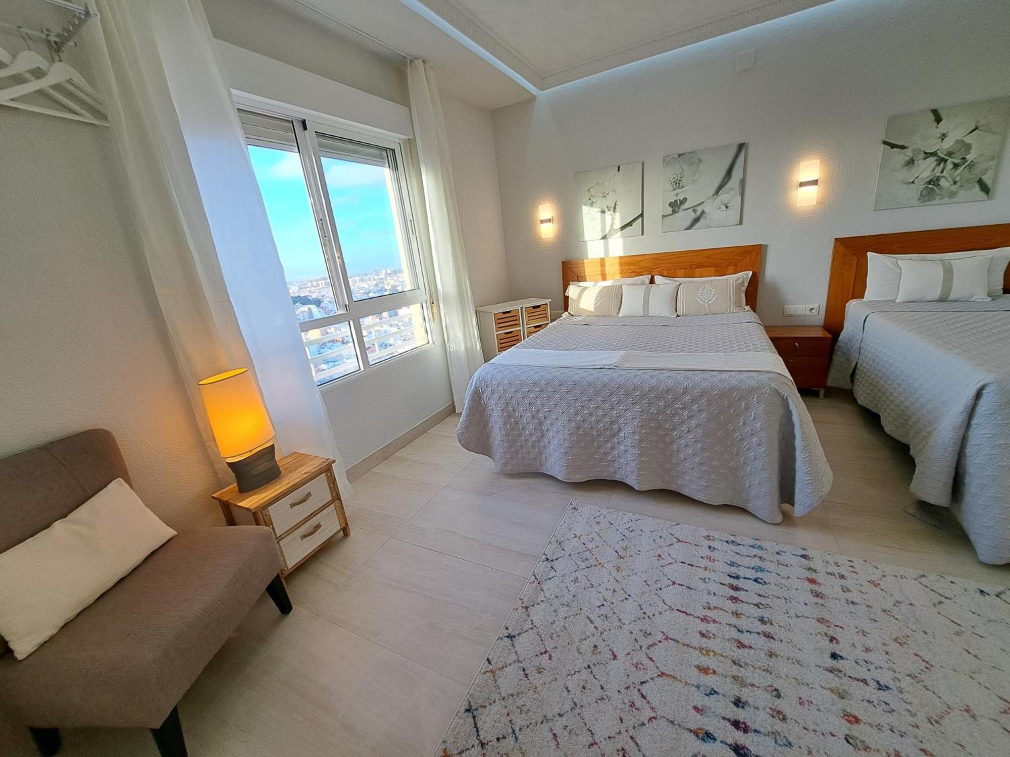 Alicante Skylights Apartments ห้อง รูปภาพ