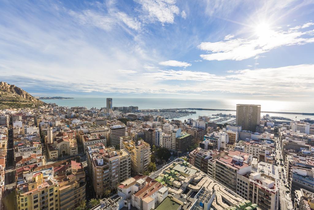 Alicante Skylights Apartments ภายนอก รูปภาพ